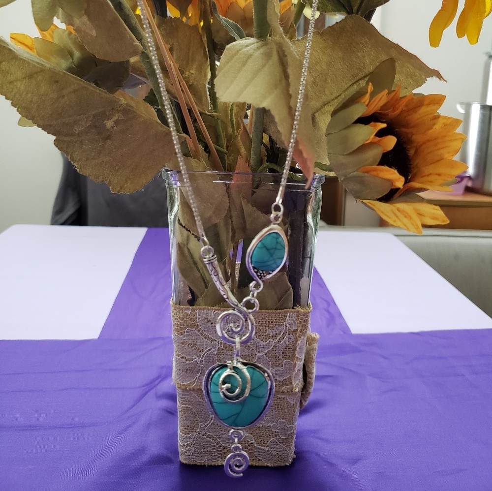 Beautiful Turquoise drop necklace